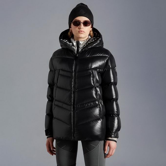 Moncler Down Jacket Wmns ID:20221019-104